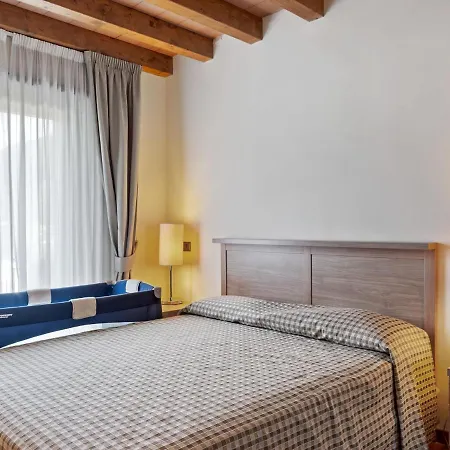 Lavish Holiday In Near Lago Di بيت للعطل *