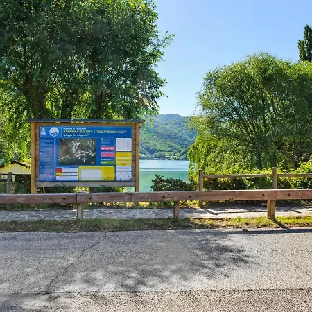 بيت للعطل Lavish Holiday In Near Lago Di سكانو