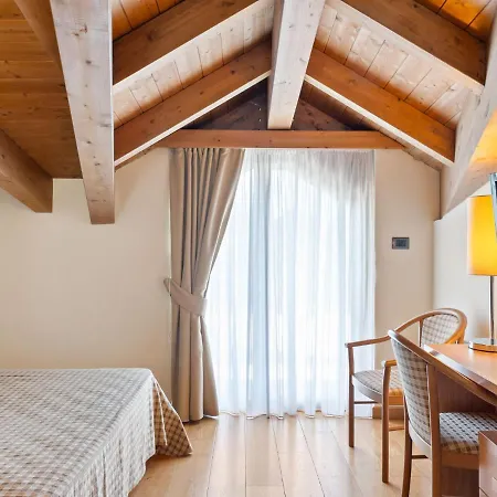 بيت للعطل Lavish Holiday In Near Lago Di
